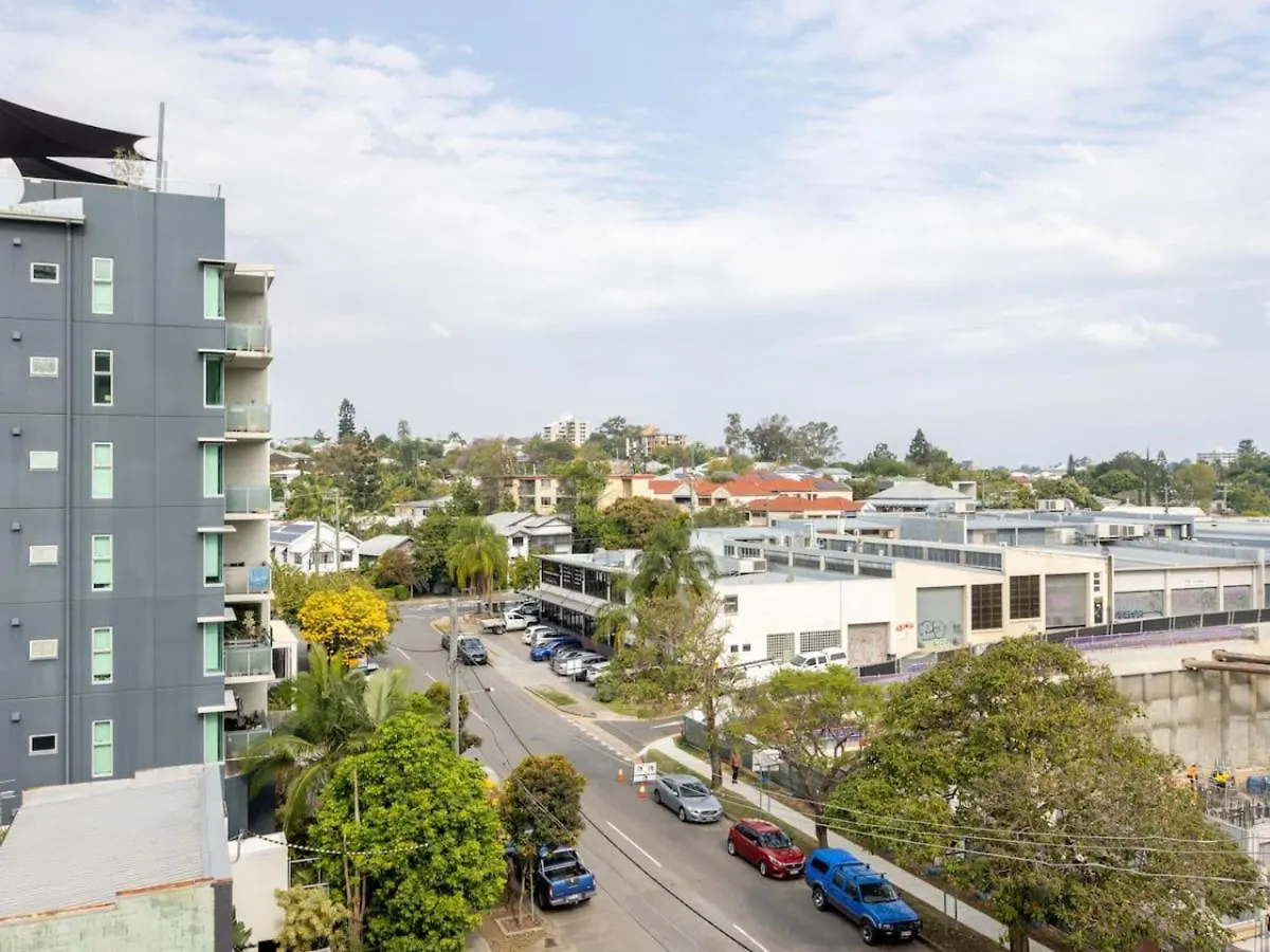 Modern 3Br Riverside Apt W Parking Near Shops And Park Brisbane 0*,
