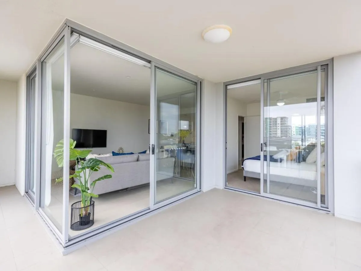 Modern 3Br Riverside Apt W Parking Near Shops And Park Brisbane